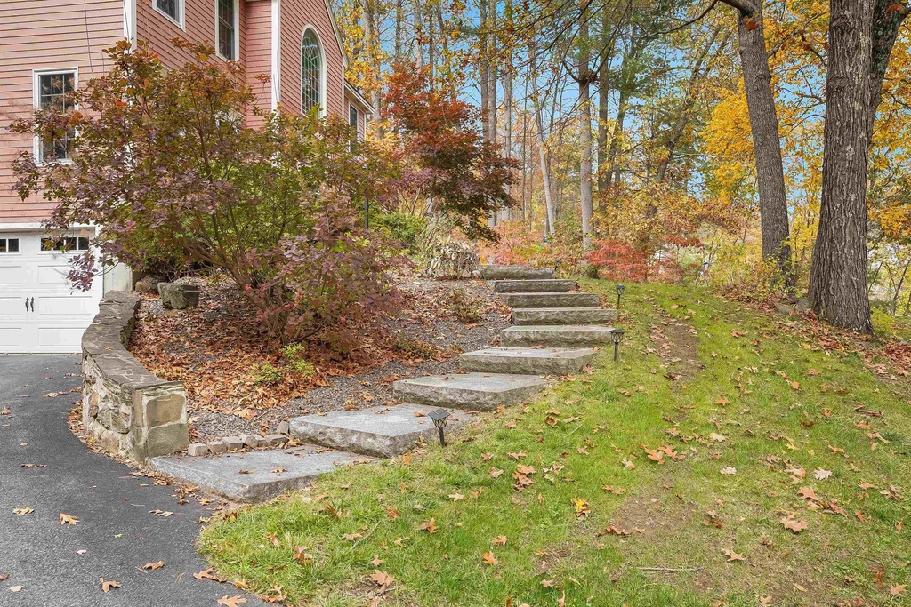 13 Bear Hill - Photo 47