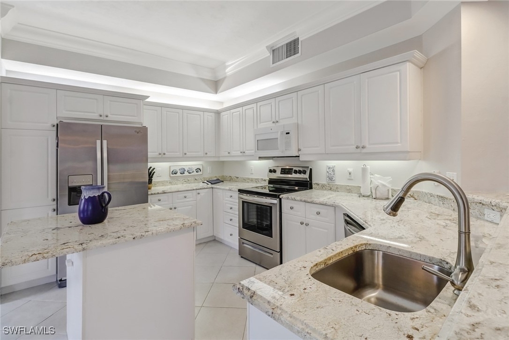 450 Bayfront Place - Photo 10