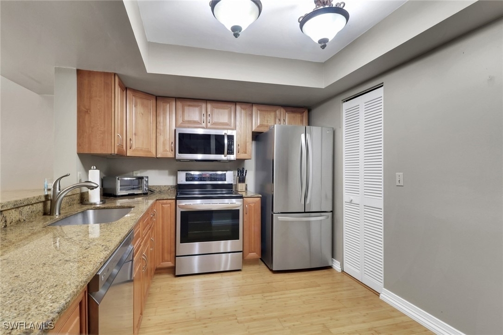 800 Meadowland Drive - Photo 4
