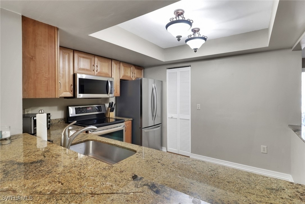 800 Meadowland Drive - Photo 5