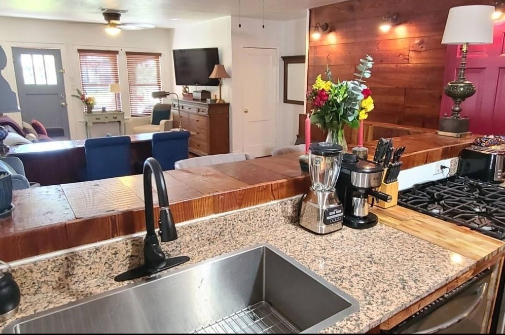 1427 Munger Street - Photo 5