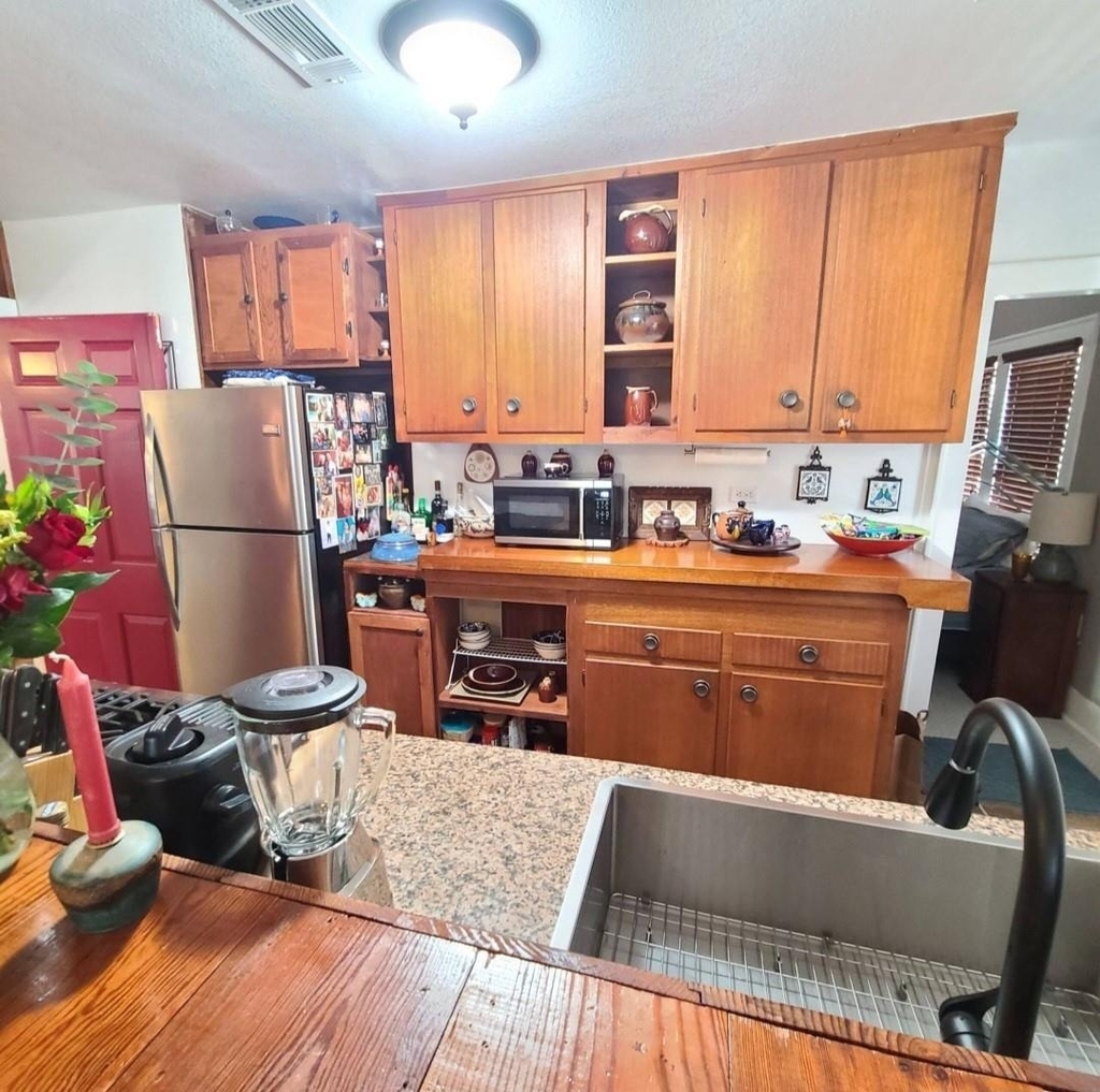 1427 Munger Street - Photo 8