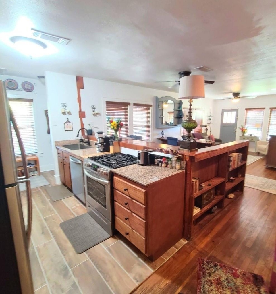 1427 Munger Street - Photo 7