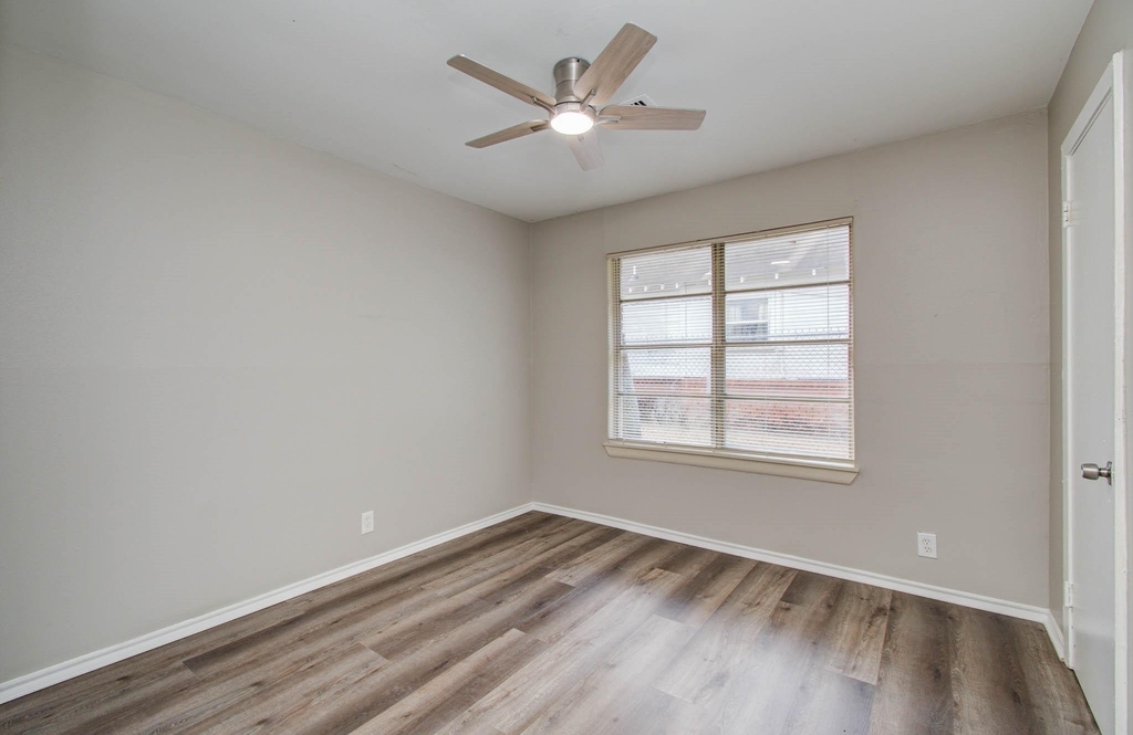3620 Easy Street - Photo 7
