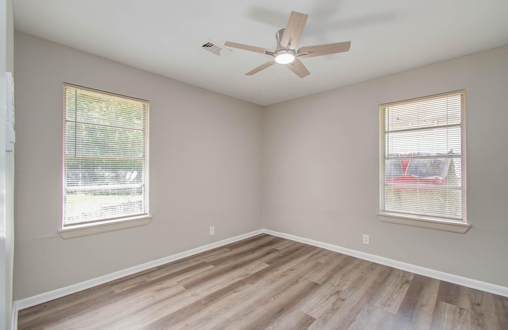 3620 Easy Street - Photo 6