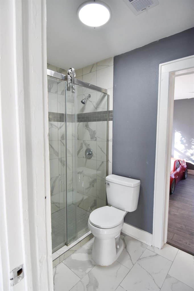 807 7th Street - Photo 11