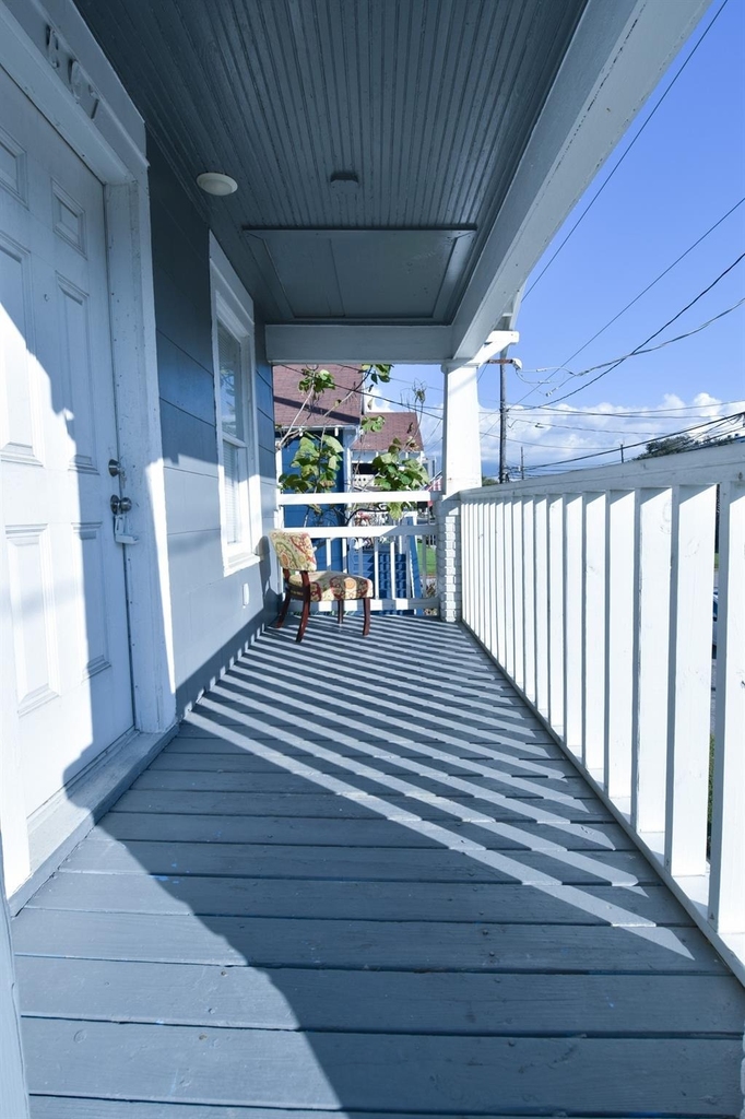 807 7th Street - Photo 4
