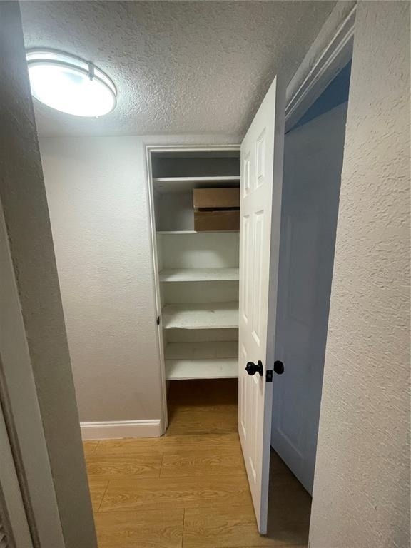727 1/2 Edgewater Drive - Photo 5