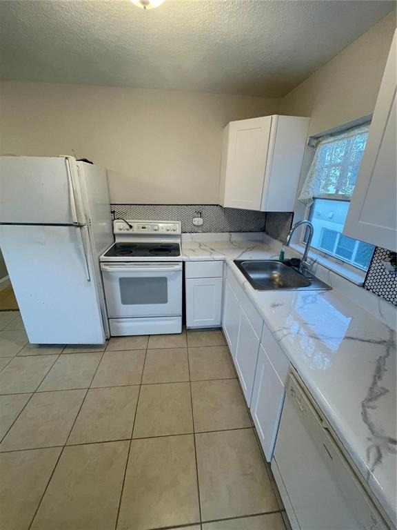 727 1/2 Edgewater Drive - Photo 1