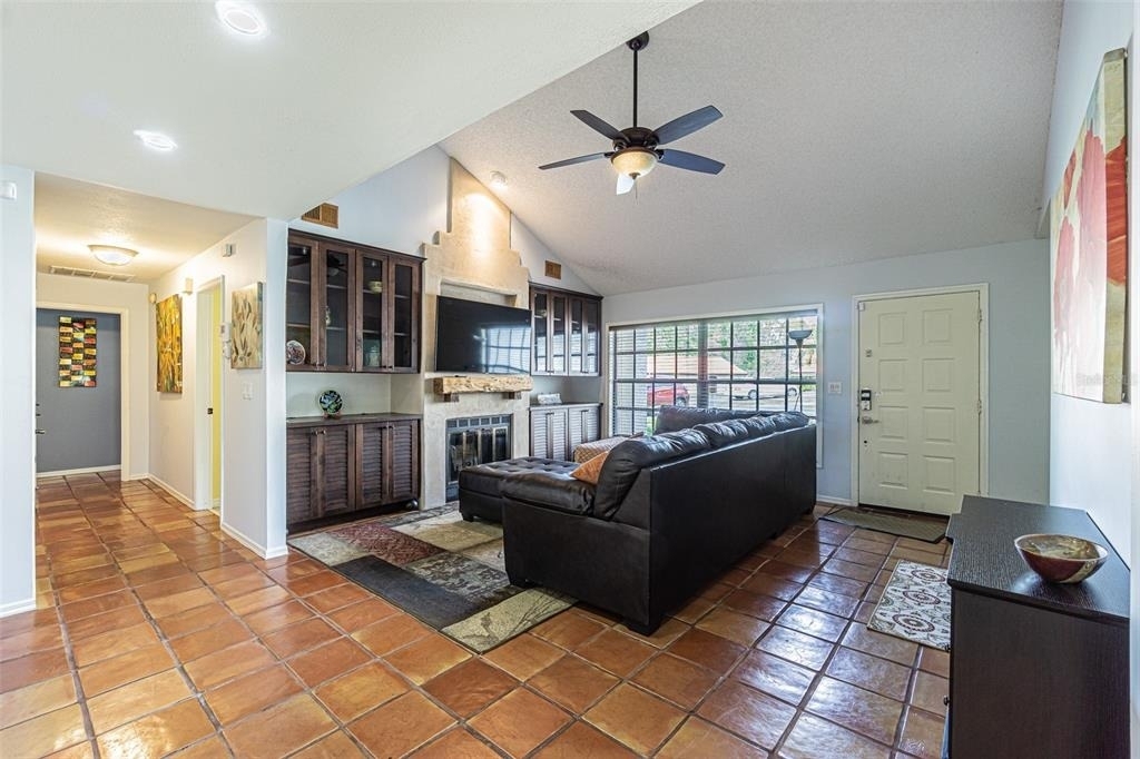 5427 Villa D'este Court - Photo 12