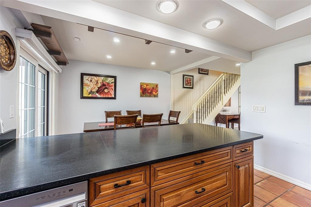 5427 Villa D'este Court - Photo 10