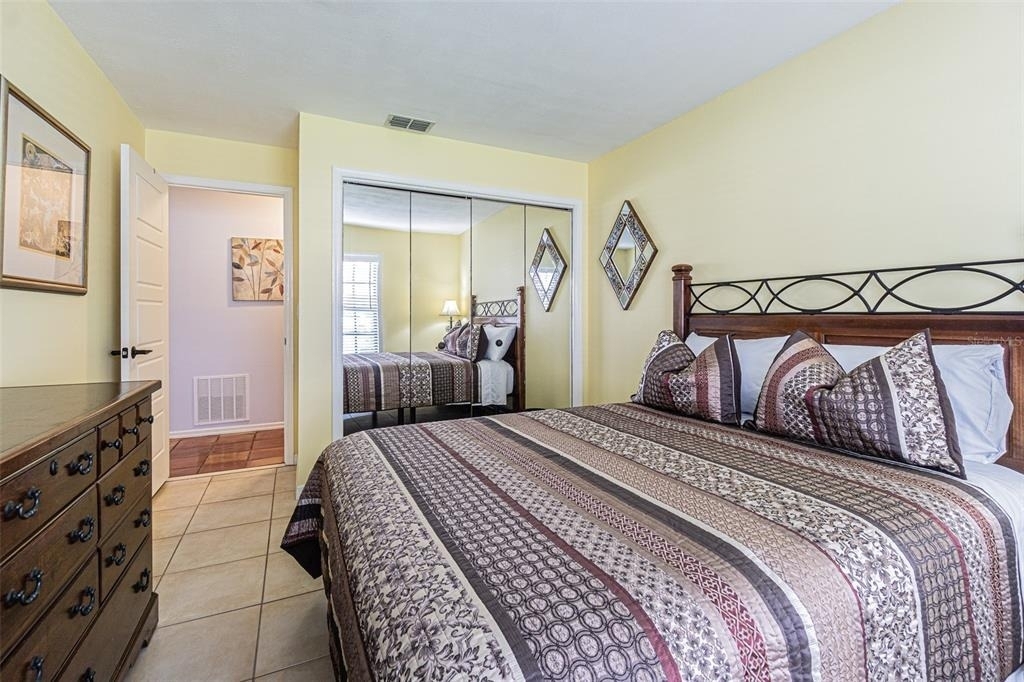 5427 Villa D'este Court - Photo 14