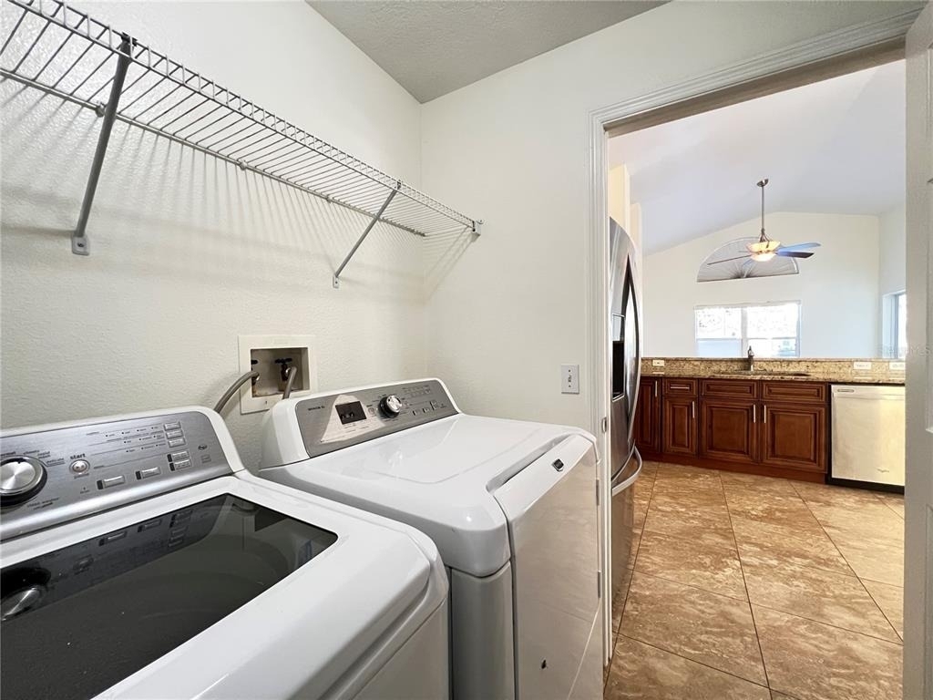 2859 Blooming Alamanda Loop - Photo 32