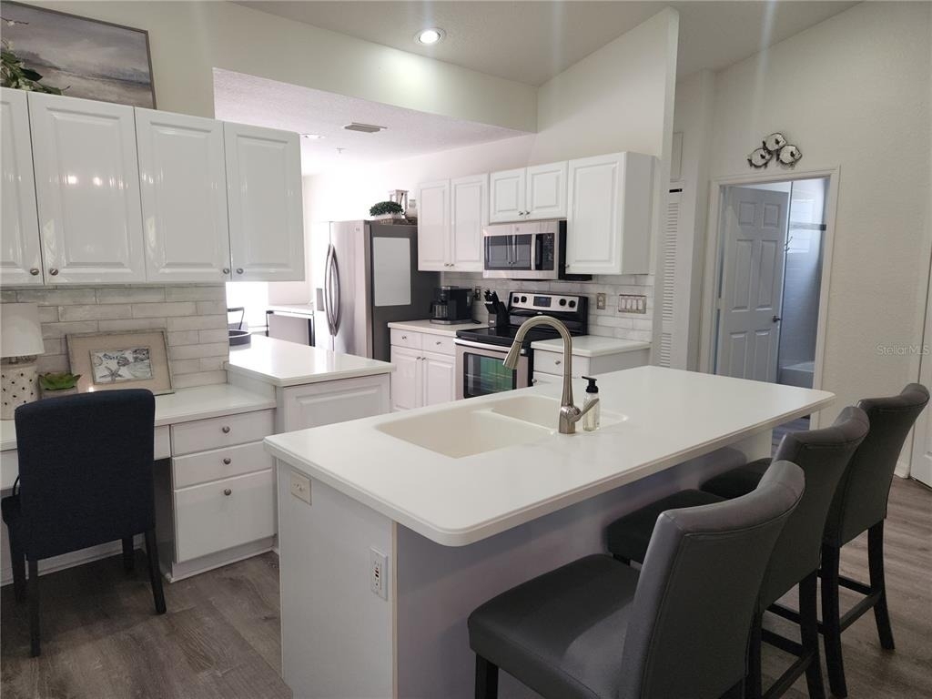 6503 Fairway Gardens Drive - Photo 8