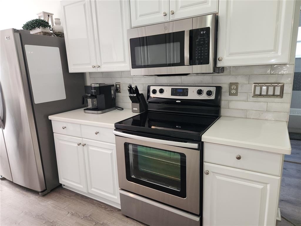 6503 Fairway Gardens Drive - Photo 10