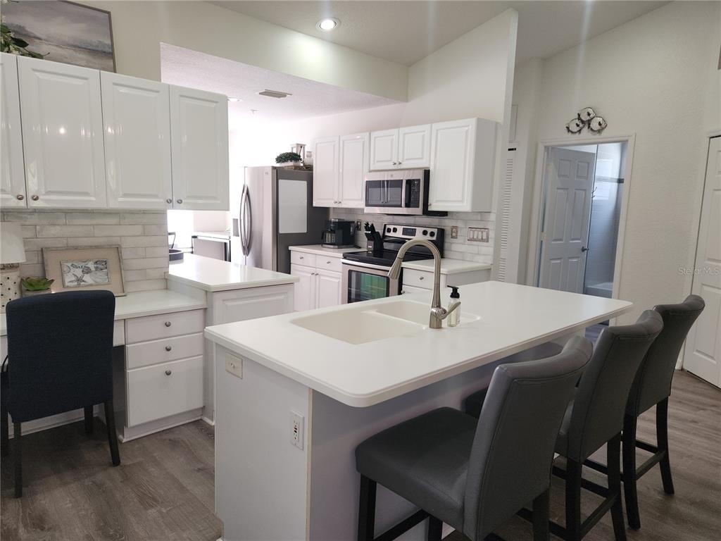 6503 Fairway Gardens Drive - Photo 9