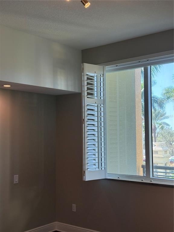 800 N Tamiami Trail - Photo 9