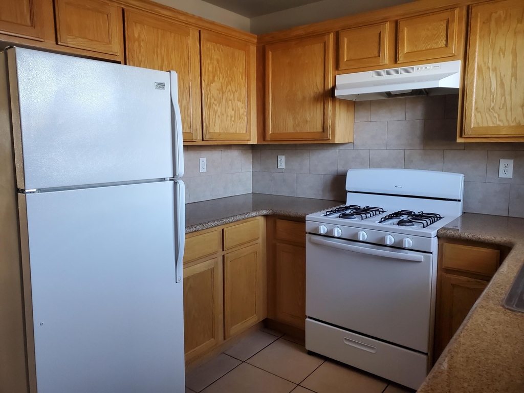 10021 Railroad Drive - Photo 12