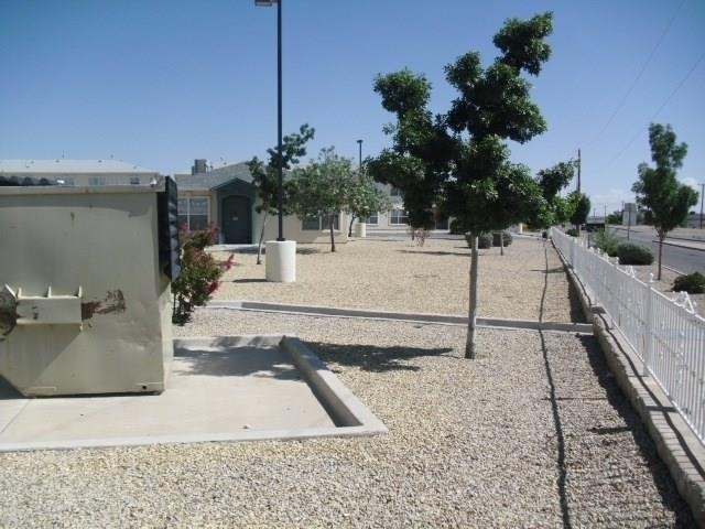10021 Railroad Drive - Photo 3