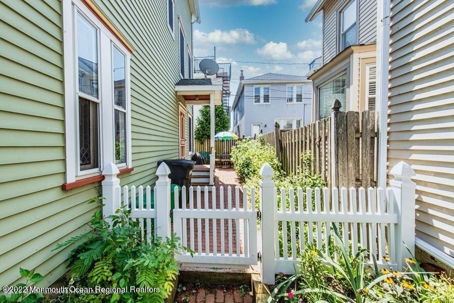 58 Broadway - Photo 5