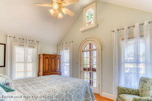 58 Broadway - Photo 17