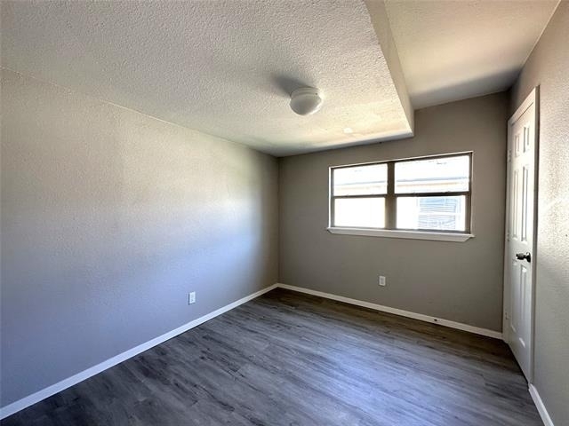 87 Paris Drive - Photo 4