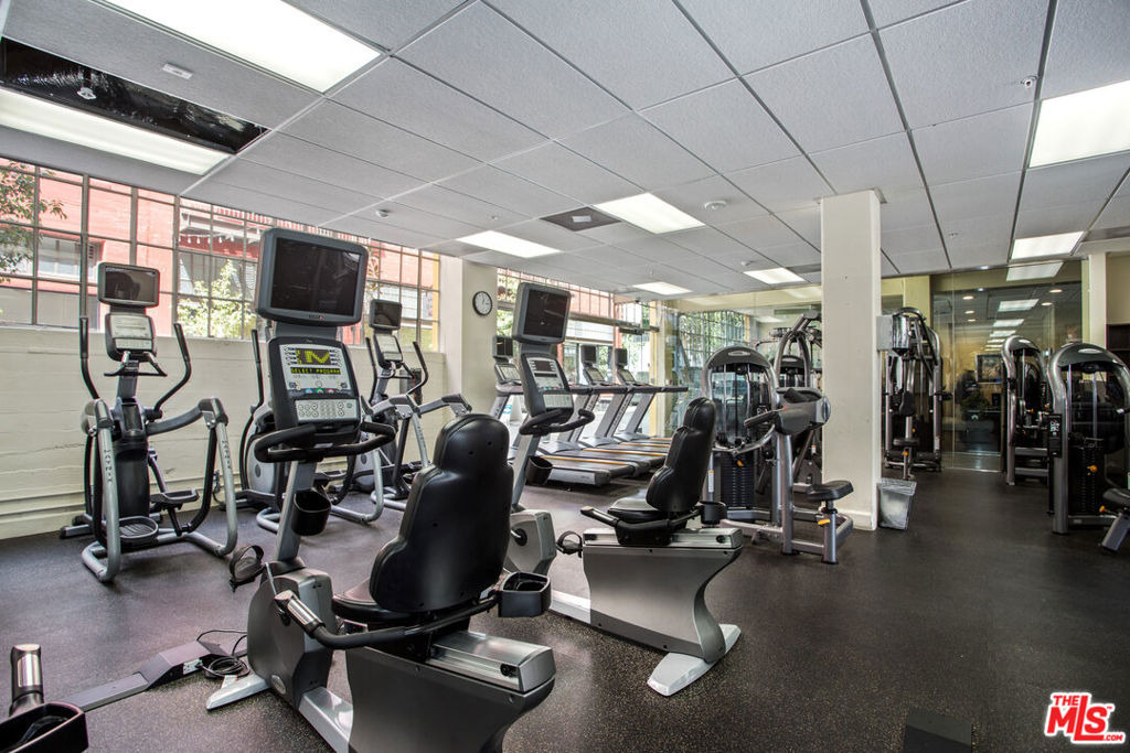 746 S Los Angeles Street - Photo 18