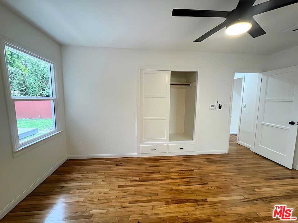 2416 Boone Avenue - Photo 5
