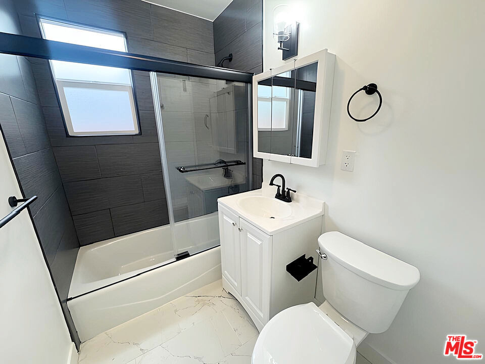 2416 Boone Avenue - Photo 7