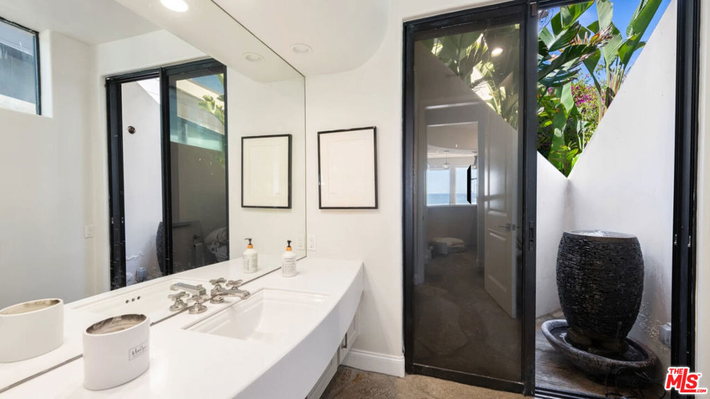 25252 Malibu Road - Photo 12
