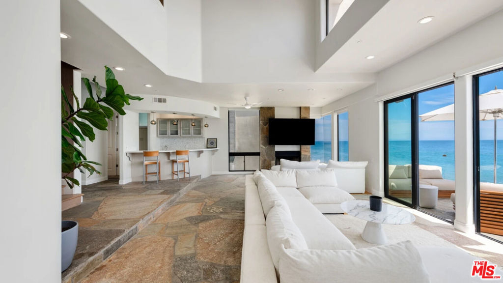25252 Malibu Road - Photo 7