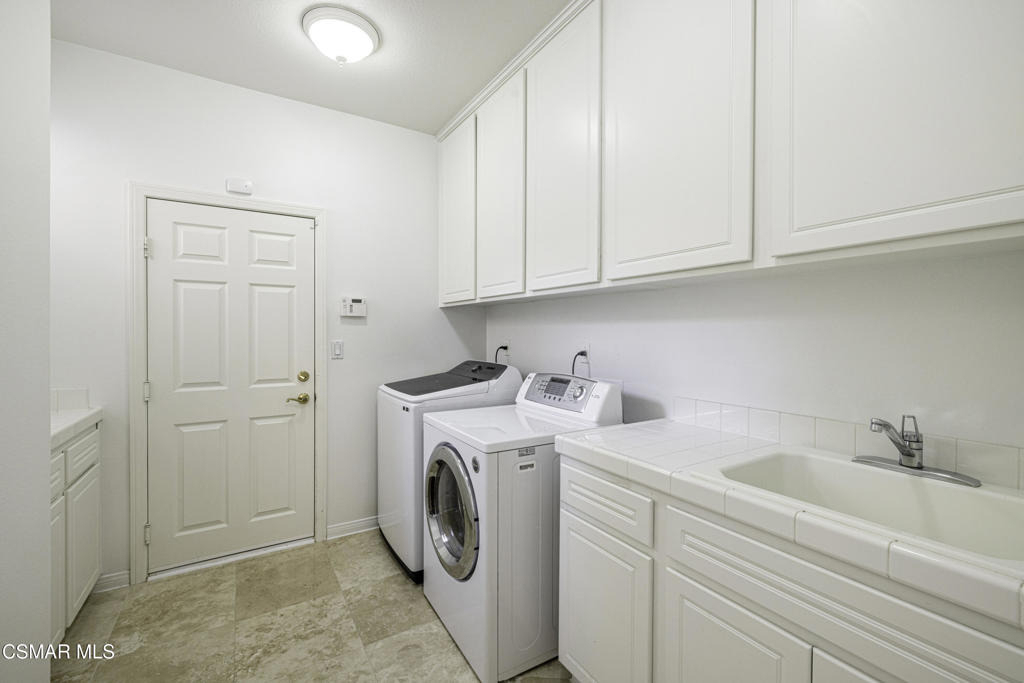 3178 Sunset Hills Boulevard - Photo 17