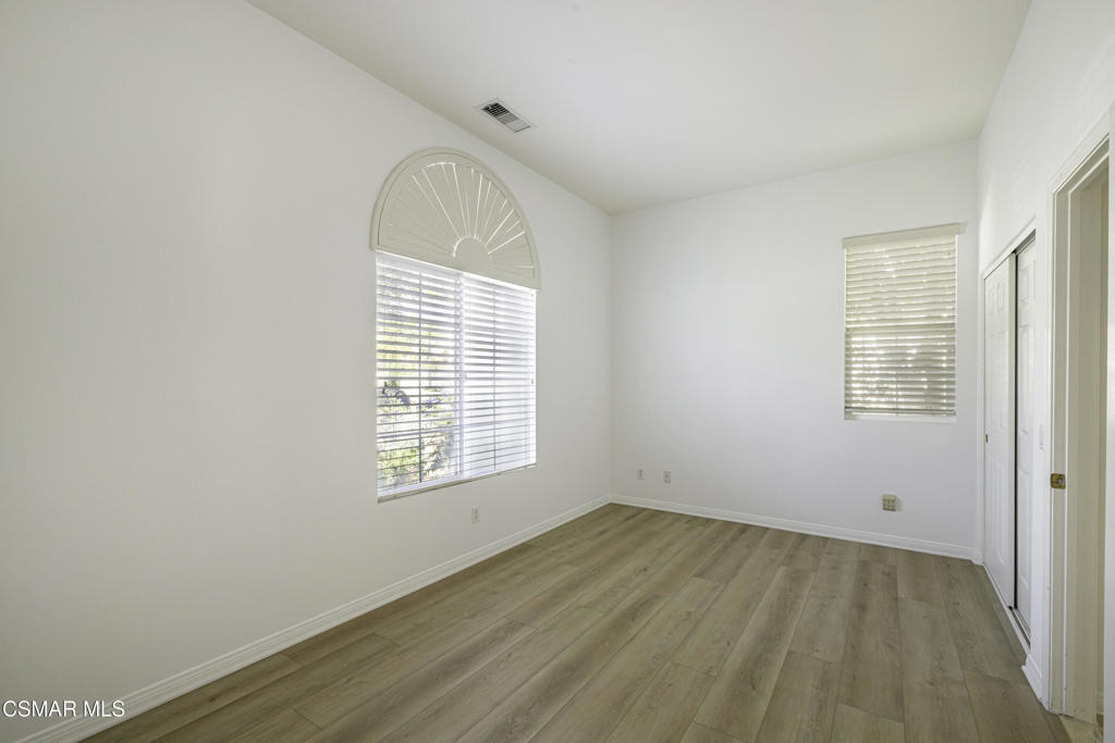 3178 Sunset Hills Boulevard - Photo 13