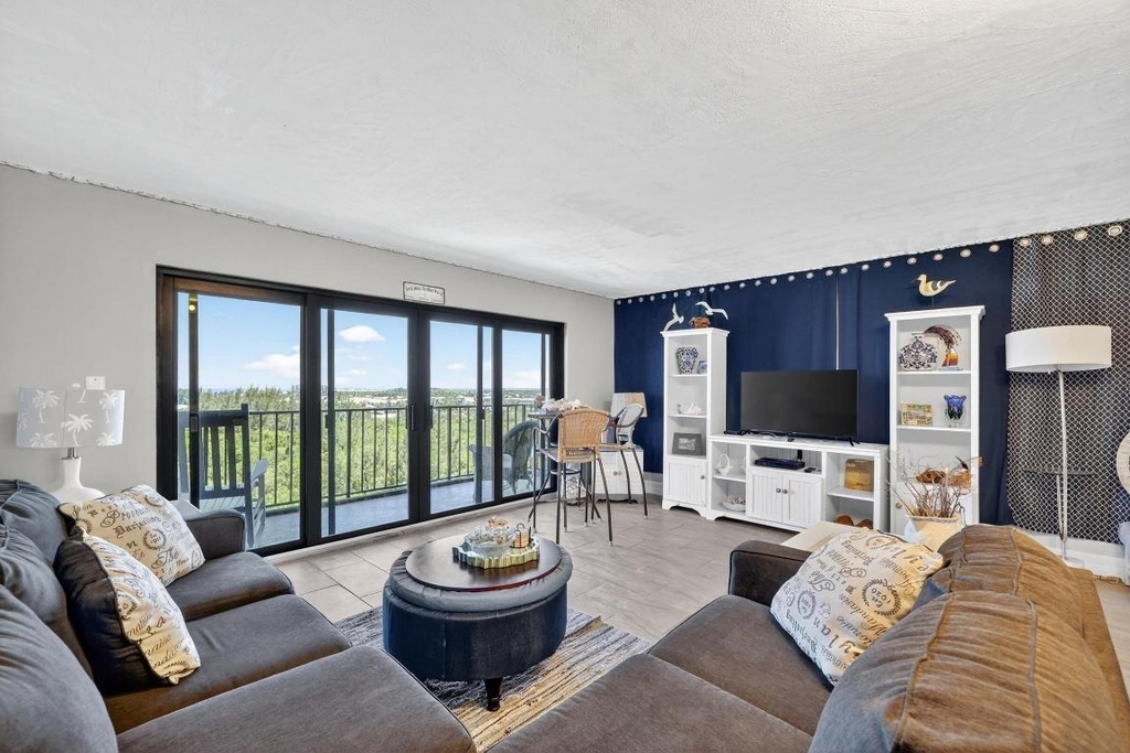 801 S Ocean Drive - Photo 18