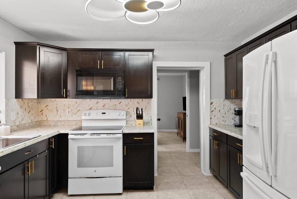 4220 Sunrise Boulevard - Photo 12