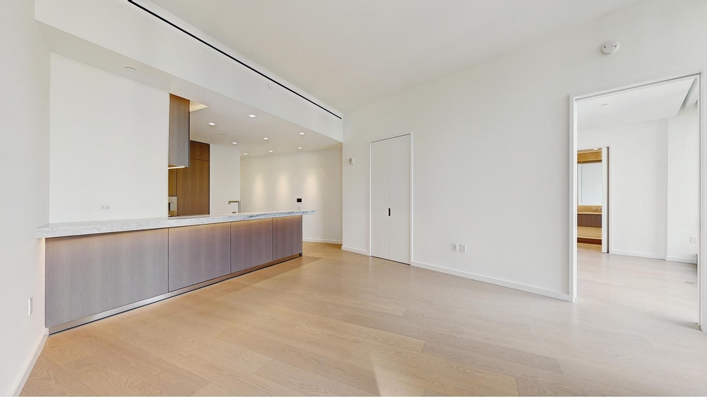 500 W 18th Street - Photo 2