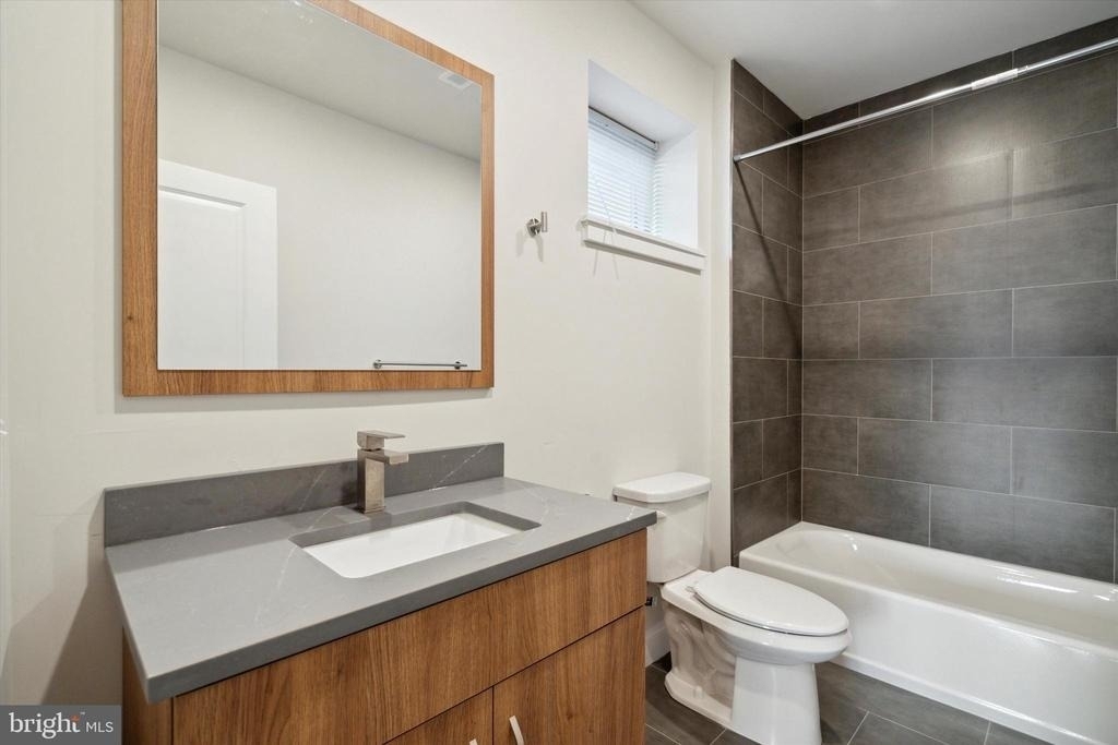 2157 E Lehigh Avenue - Photo 22