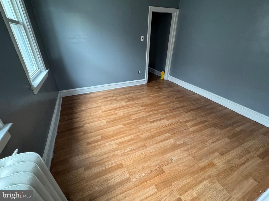 7242 Elmwood Avenue - Photo 3