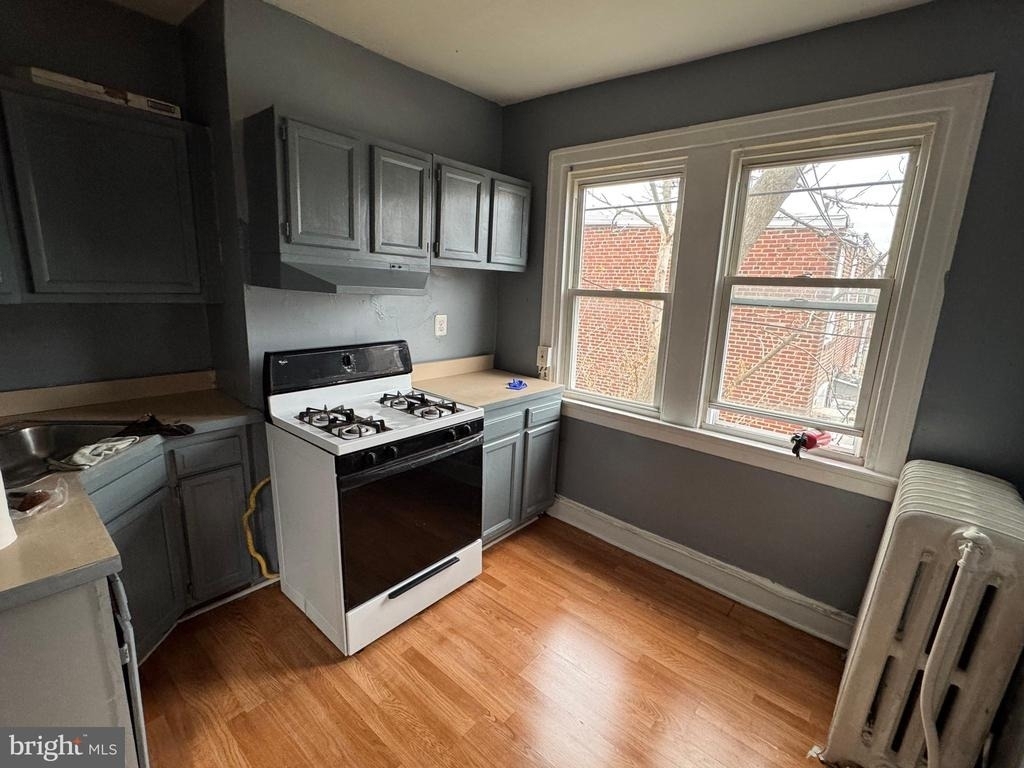 7242 Elmwood Avenue - Photo 2