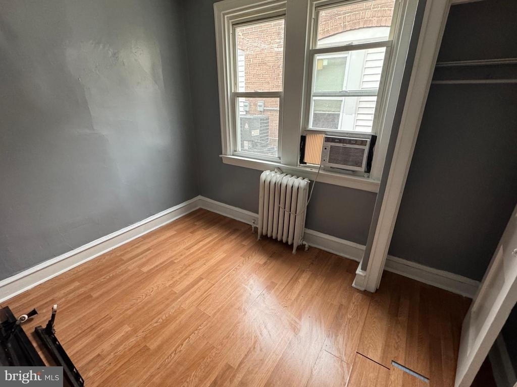 7242 Elmwood Avenue - Photo 4
