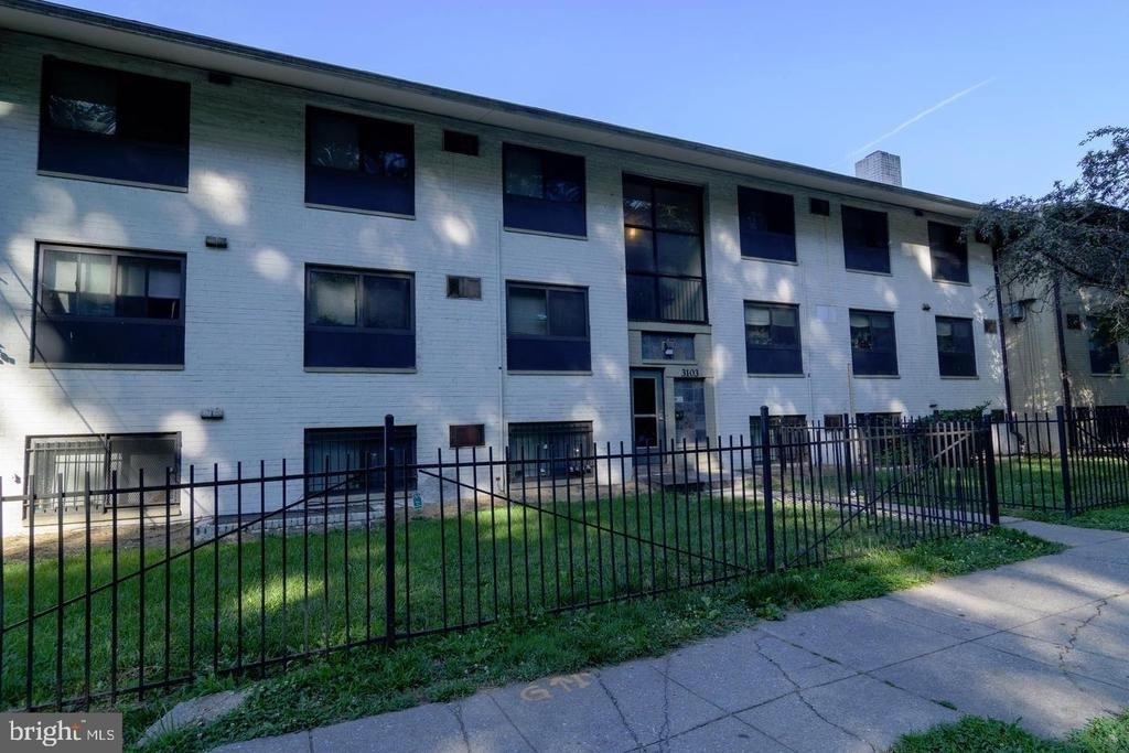 3103 Naylor Road Se - Photo 1
