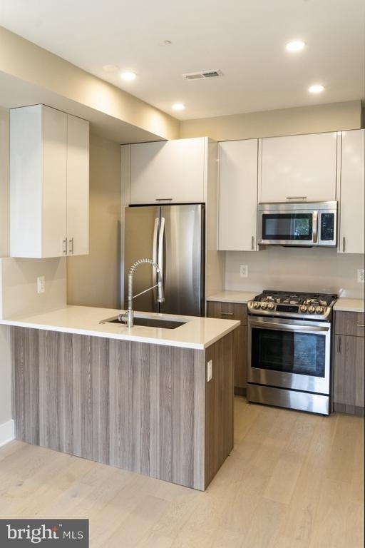 812 18th Street Ne - Photo 4