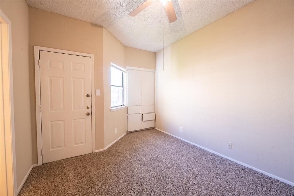 2818 Nueces St - Photo 4