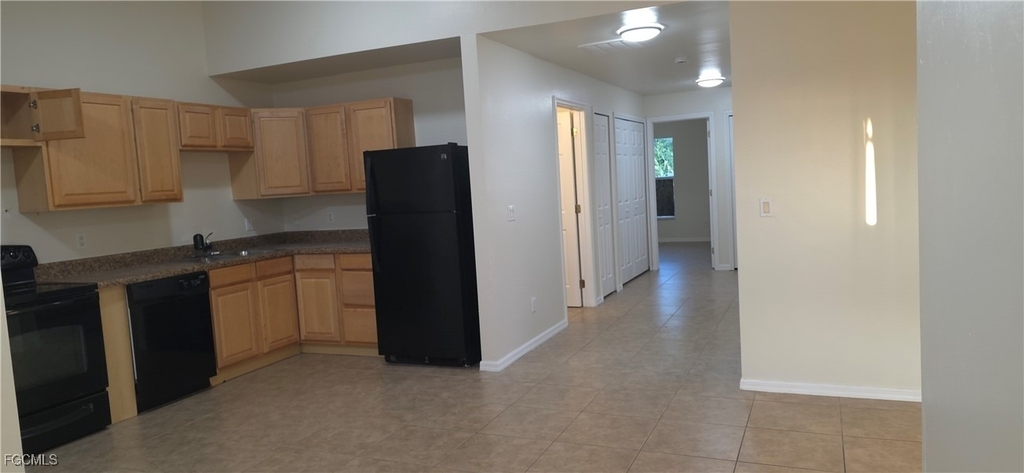 137 Milwaukee Boulevard - Photo 2