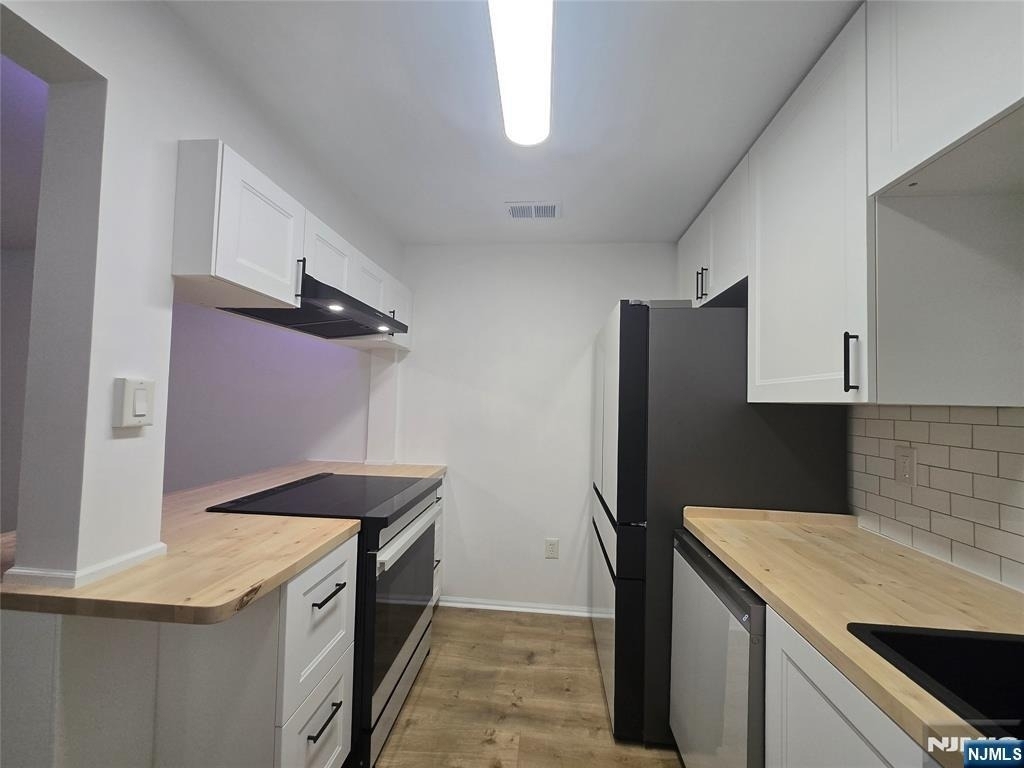 2080 Drake - Photo 5