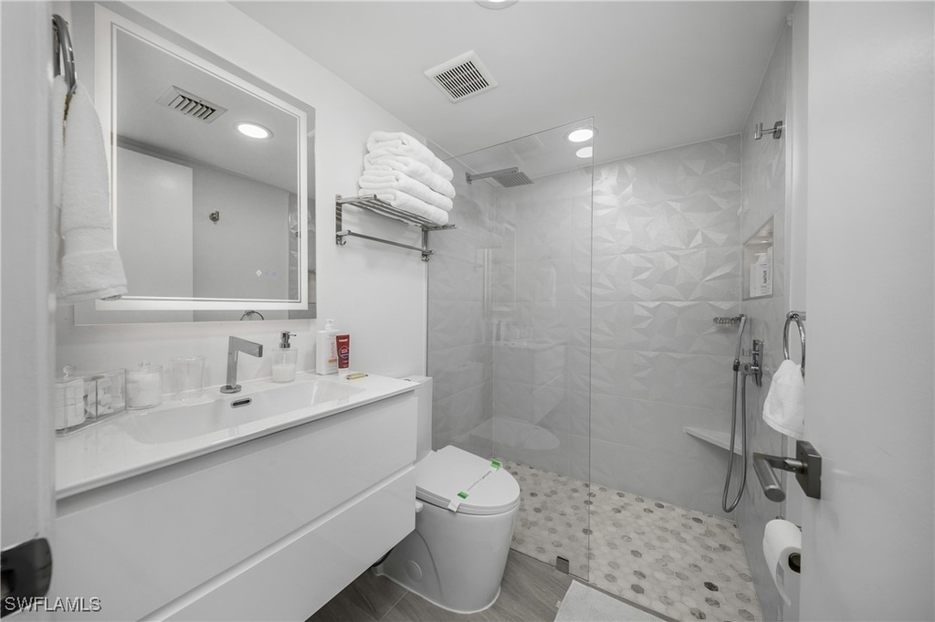 201 S Collier Boulevard - Photo 22