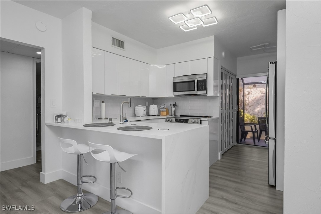 201 S Collier Boulevard - Photo 14