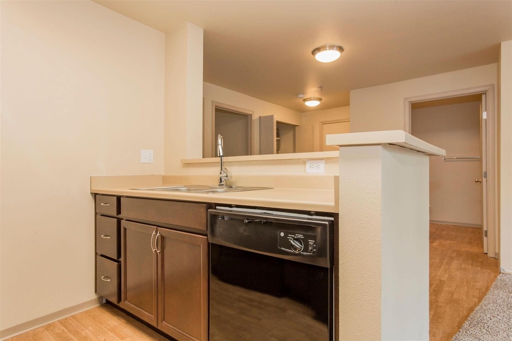 1406 Maple Ln - Photo 12