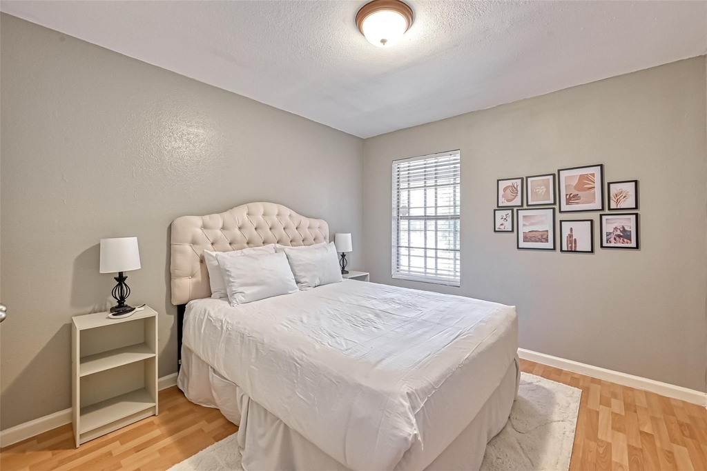 2215 Fort Laramie Drive - Photo 23