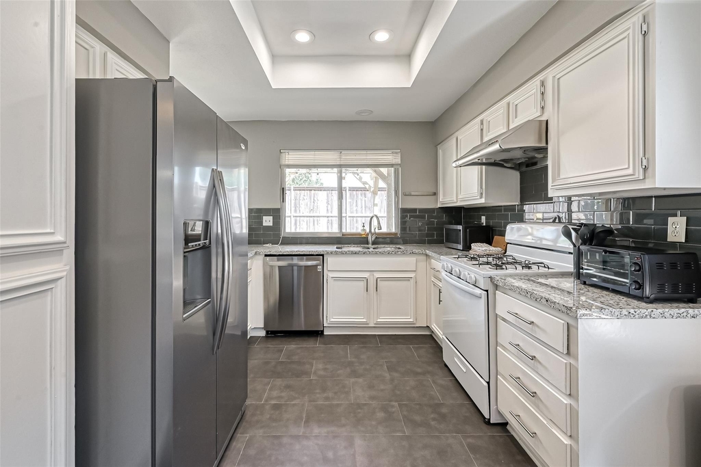 2215 Fort Laramie Drive - Photo 15